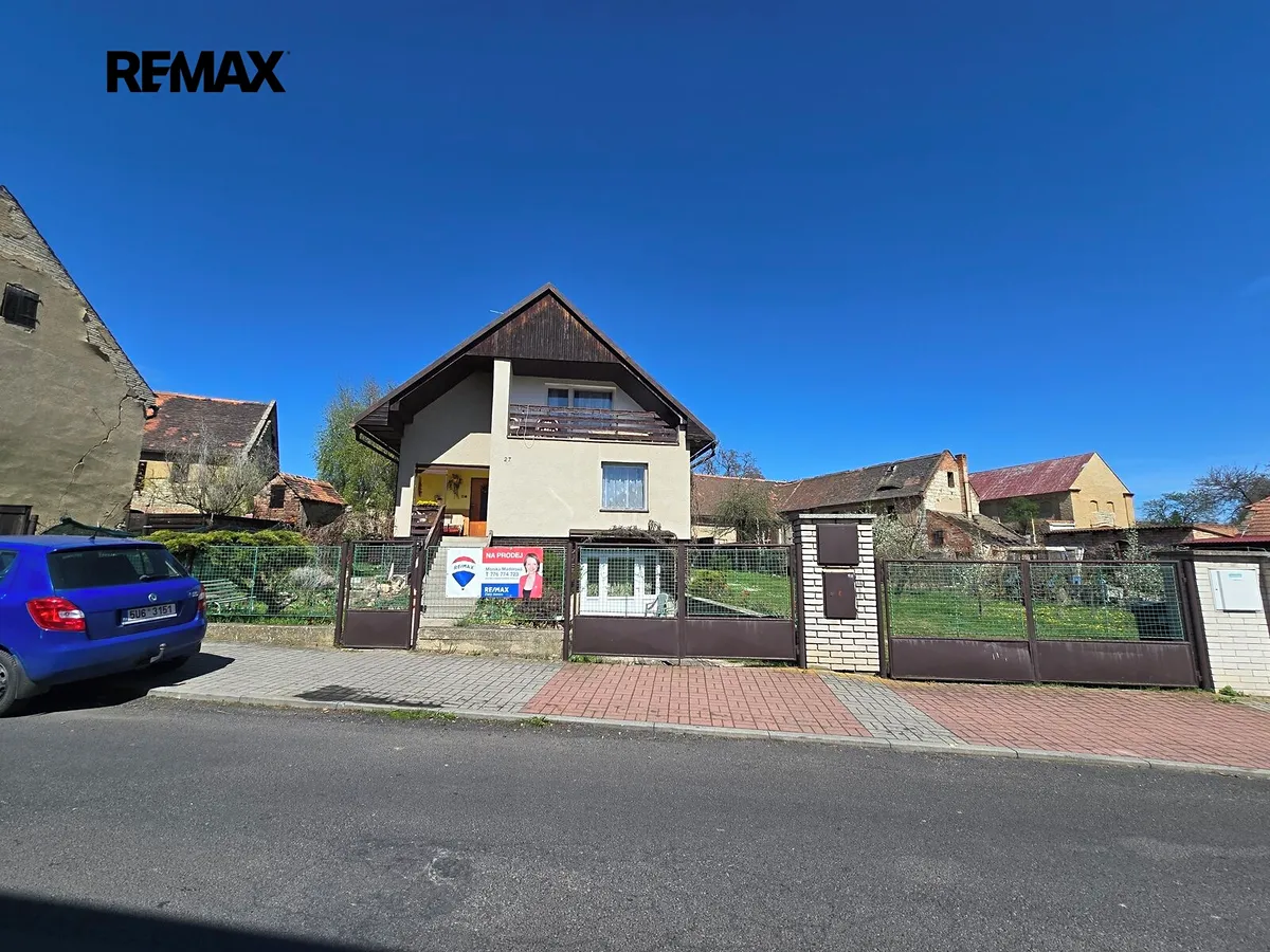 Prodej rodinného domu 180 m², pozemek 815 m²
